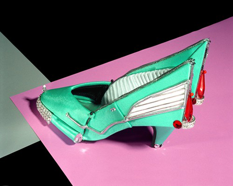 shoe_sculpture-car